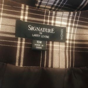 Signature by Larry Levine Jackets & Coats - Signature Larry Levine Blazer 3/4 Sleeves Signature by Larry Levine Jackets & Coats - Signature Larry Levine Blazer 3/4 Sleeves